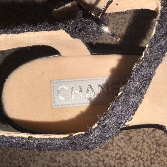 Brand new with box  CHANEL 2023 Black Tweed Sandal size 10  wedges - Picture 6 of 13